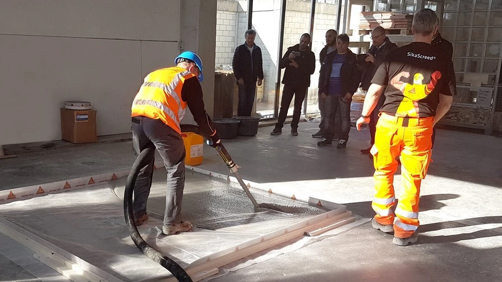 Image: Nouveauté : Pompage de chapes fluides liées au ciment